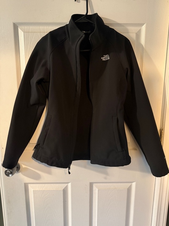 The North Face Jackets & Blazers - The North Face Women's Black Softshell Utility Jacket